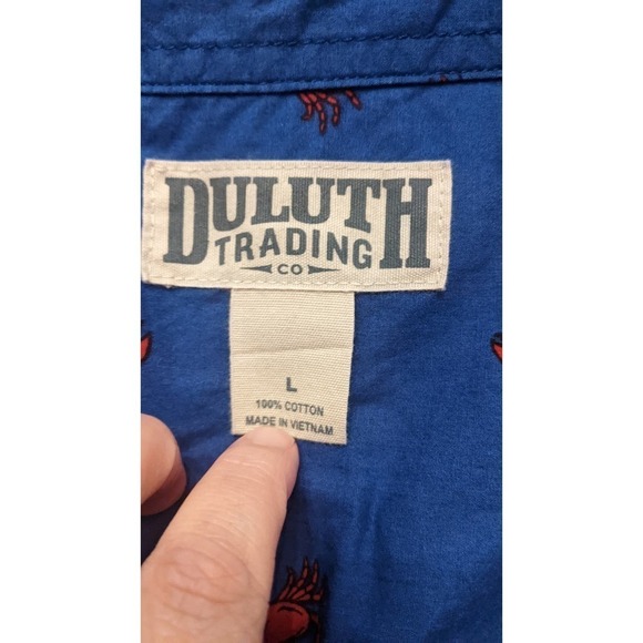 Duluth Trading Company Crab All Over Large Button Up Shirt - Picture 4 of 5